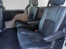 2017 Dodge Grand Caravan | CLEAN CARFAX | BIG SCREEN | ALL POWER - Photo 13