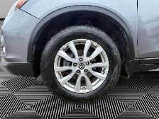 2018 Nissan Rogue | AWD | LOW KMS | BACK-UP CAM | PANO ROOF | AL - Photo 9