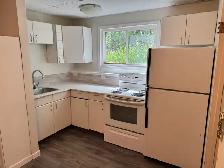 2 bedroom, 1 bath duplex - Photo 2