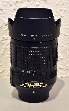 Nikon 18-140mm VR DX Zoom Lens with Hood (Mint)
