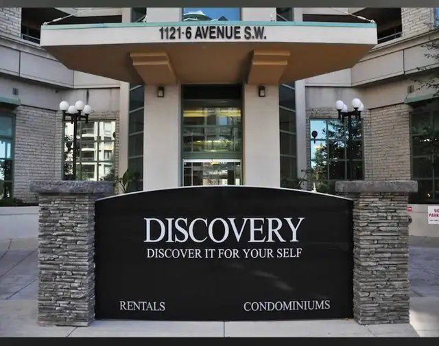 2 bedroom 2 bath in Discovery pointe downtown (Lease takeover)