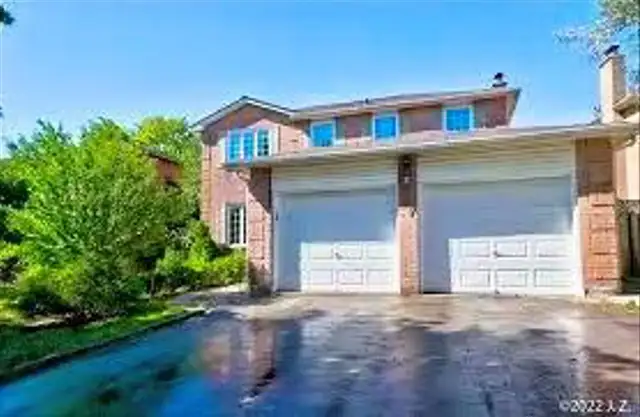 Furnished Rooms Near Sheridan College | College Park, Oakville