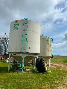2 Westco Fertilizer Bins - Photo 3