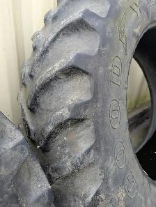 Tractor Tires - Photo 3