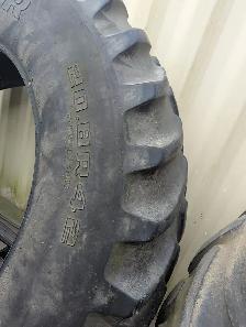 Tractor Tires - Photo 4