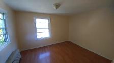 All-inclusive one bedroom apartment at triplex upper level - Photo 3