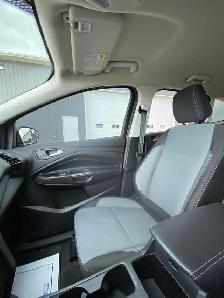 2018 Ford Escape SE - Photo 14