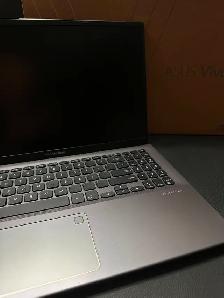 Selling Asus Vivobook 15 Inch Latpop