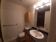 Room for rent in 2-bedroom condo - Photo 5