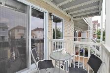 Room for rent in 2-bedroom condo - Photo 7