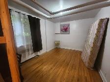 Bel appartement d’une chambre rénové pour emménager IMMÉDIAT - Photo 2