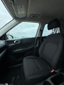 2021 Hyundai Venue Essential - Photo 13