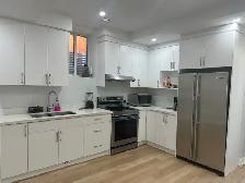 A King Size Bedroom with Private Bathroom in Basement - Photo 6
