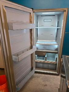 Frigidaire Professional Standing freezer. Perfect, warranty - Photo 2