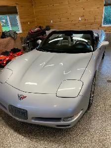 1998 Corvette Convertible - Photo 2