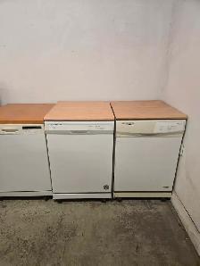 Countertop Kenmore & Whirlpool Dishwashers. Each $300 Clean - Photo 2