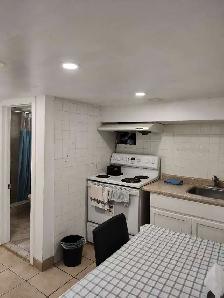 A nice two bedrooms basement Apt downtown Toronto all inclusive - Photo 6