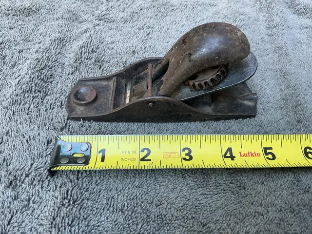 Vintage Small Unbranded Copy of STANLEY 102 Woodworking Plane !
