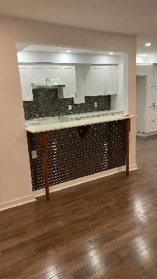 Next to Metro Snowdom. 1 1/2, 3 1/2, 4 1/2 Apt. available Now - Photo 5