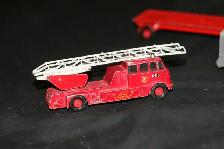 MATCHBOX LESNEY KING SIZE LOT TRACTOR TRANSPORTER W BLUE TRACTOR - Photo 4