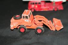 MATCHBOX LESNEY KING SIZE LOT TRACTOR TRANSPORTER W BLUE TRACTOR - Photo 10