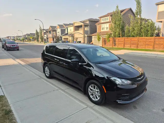 CHRYSLER GRAND CARAVAN SXT 2025