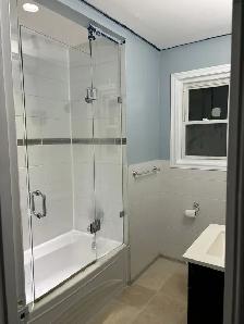 Main Floor Private Room for Rent from October 1 in Scarborough - Photo 5