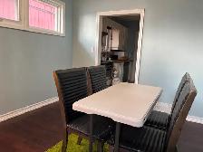 Main Floor Private Room for Rent from October 1 in Scarborough - Photo 10
