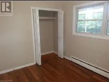 5 Bedroom 2 Bath. 441 Sarnia Rd. Sept 2026 1 year. FEMALES ONLY - Photo 3