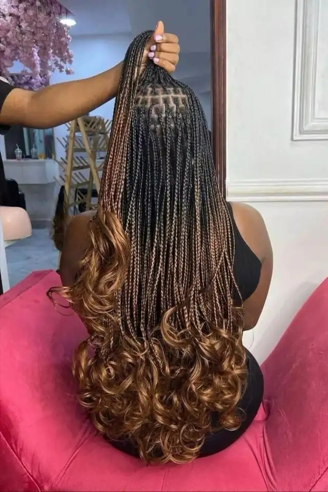 Coiffeuse/ Caissiere recherchee