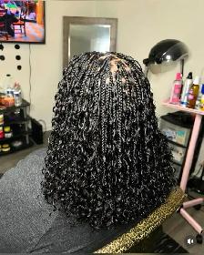 Coiffeuse/ Caissiere recherchee - Photo 3