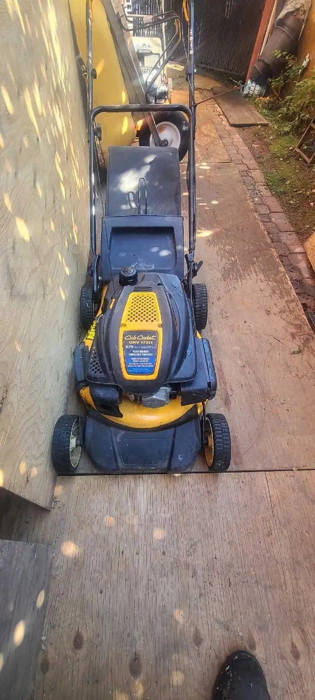 club cadet push mower