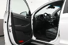 2020 Hyundai Tucson ULTIMATE! FULLY LOADED! Leather, Bluelink, - Photo 20