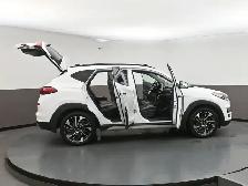 2020 Hyundai Tucson ULTIMATE! FULLY LOADED! Leather, Bluelink, - Photo 56
