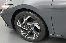 2025 Hyundai Elantra Luxury ALMOST NEW, Leather, Sunroof, Blueli - Photo 14