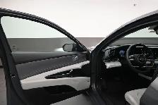 2025 Hyundai Elantra Luxury ALMOST NEW, Leather, Sunroof, Blueli - Photo 16