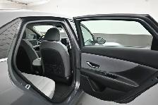 2025 Hyundai Elantra Luxury ALMOST NEW, Leather, Sunroof, Blueli - Photo 25