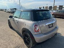 2012 MINI Cooper Hardtop Baker Street Edition : Low Mileage - Photo 4