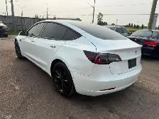 2022 Tesla Model 3 LONG RANGE - Photo 3