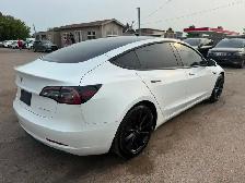 2022 Tesla Model 3 LONG RANGE - Photo 5