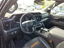 2024 GMC Sierra 1500 AT4 Premium 6.2L | Technology Package - Photo 7