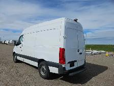 2021 Mercedes-Benz Sprinter - Photo 3