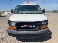 2015 GMC Savana - Photo 8