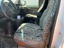 2015 GMC Savana - Photo 13