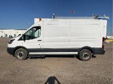 2018 Ford Transit - Photo 2