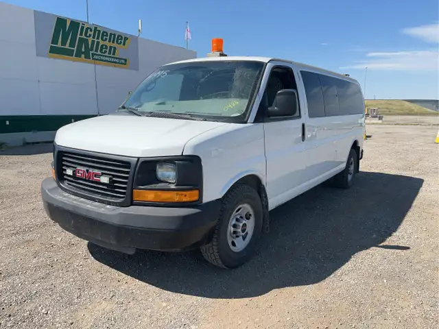 2015 GMC Savana