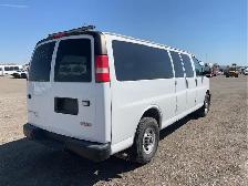 2015 GMC Savana - Photo 5