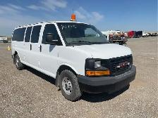 2015 GMC Savana - Photo 7