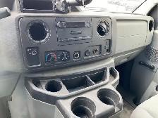 2010 Ford E-Series - Photo 11
