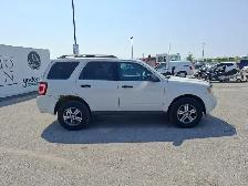 2011 Ford Escape - Photo 4